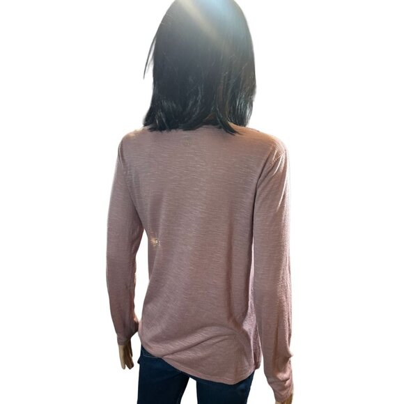 (6 for $25)Dusty Rose Long sleeve V-neck Top size medium - Picture 5 of 7